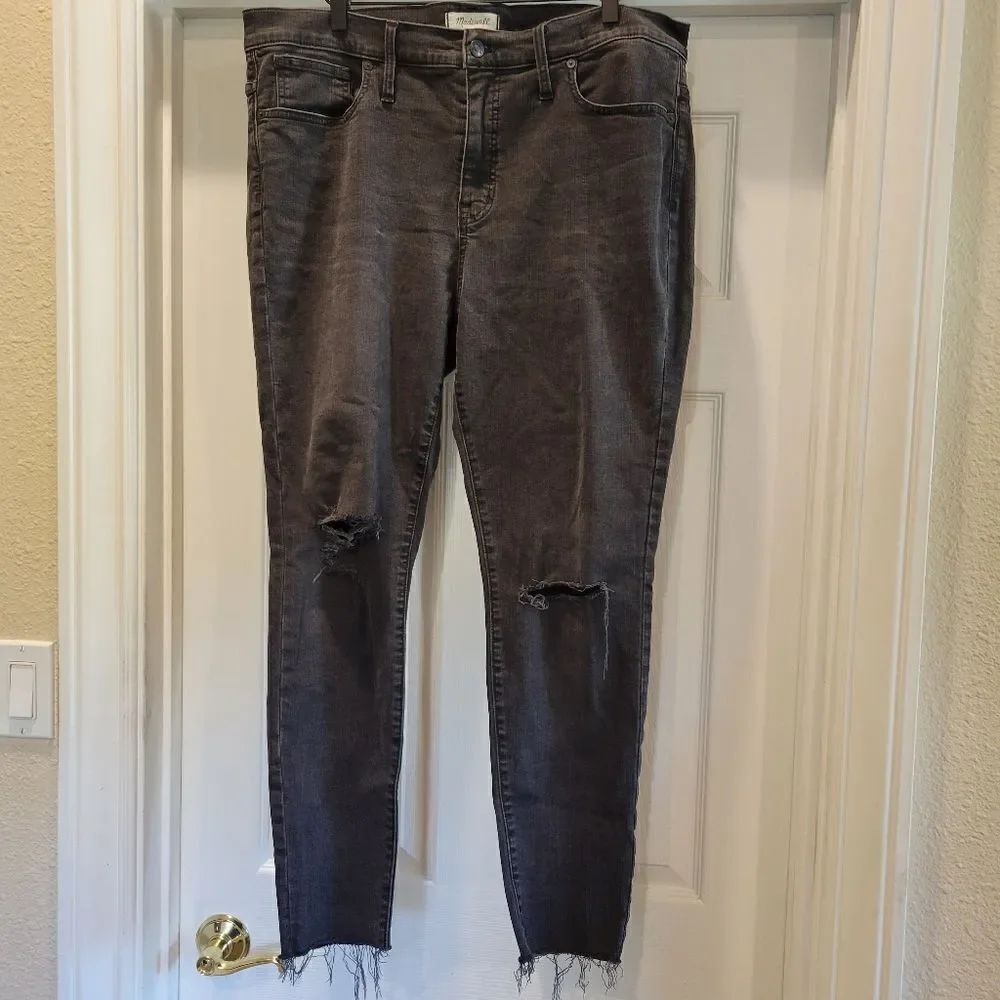 Madewell 9" High-Rise Skinny, faded black sz 34